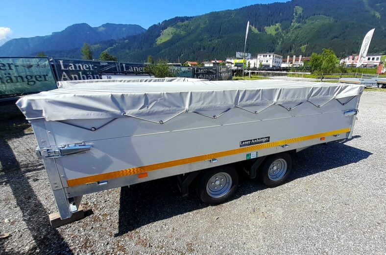 Eduard Hochlader 311x160 2000kg mit Aufsatzbordwände fix und Flachplane