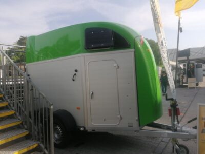 Humbaur Pferdeanhänger Xanthos Aero2400 Laner Anhänger