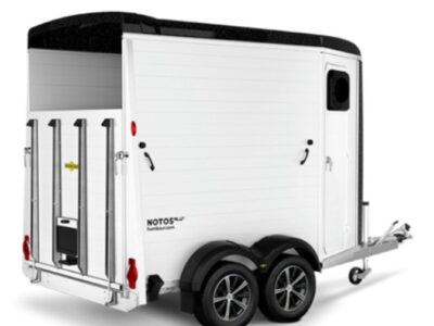 Humbaur Pferdeanhänger Notos Alu 2700 in Silver Metallic Laner Anhänger