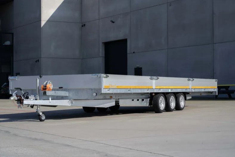 Eduard HL ab 806x220cm mit 3500kg Laner Anhänger