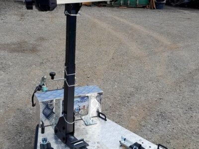 Neuwertiger Lorries MT-1 mit Dreiradbefestigungssystem Laner Anhänger
