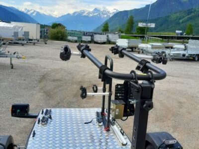 Neuwertiger Lorries MT-1 mit Dreiradbefestigungssystem Laner Anhänger