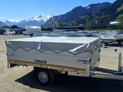 Eduard Hochlader 230x145 1350kg mit Flachplane Laner Anhänger